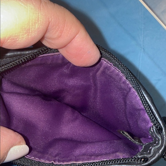 Coach Vintage Black Leather Wristlet Clutch with Cat Charm EUC but looks new - Picture 6 of 6